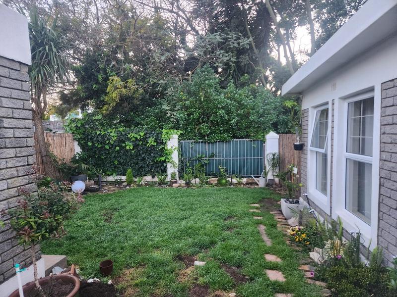 To Let 2 Bedroom Property for Rent in Goedemoed Western Cape